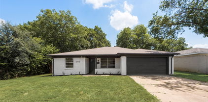 2710 Posey Dr, Irving