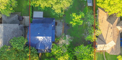 820 Elsbeth St, Dallas