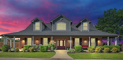 1072 W Secretariat Dr, Terrell