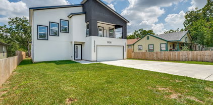 1026 N Tatum Ave, Dallas