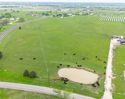 Lot 2 Cr-3517, Quinlan