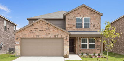 2051 Pleasant Knoll Cir, Forney