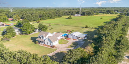 3083 County Road 3514, Greenville