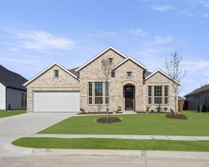 733 Lemmon Ln, Forney