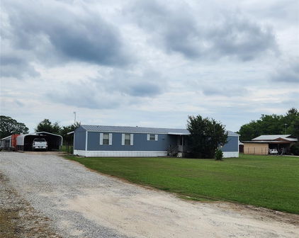 9009 Crestview Estate Rd, Quinlan