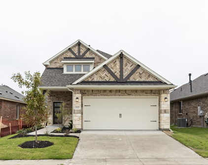 1612 Grassy Pond Rd, Forney