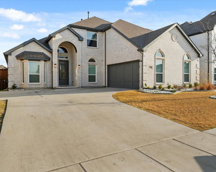 1111 Alaska Dr, Forney