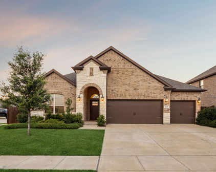 2102 Tahoka Ln, Forney