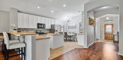 1007 Kimbro Dr, Forney