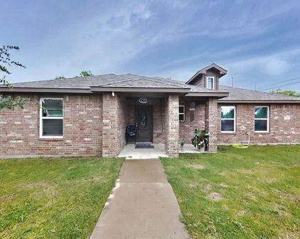 600 Saint Luke St, Terrell