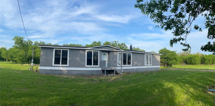 143 Poetry Rd, Royse City