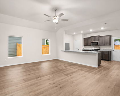 213 Southgate Dr, Terrell