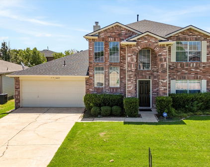 1403 Buckingham Dr, Forney