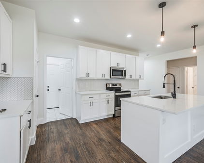 624 Ideal Cir, Quinlan
