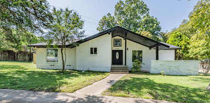 2010 Elderoaks Ln, Dallas