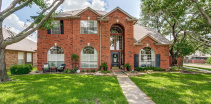 637 Post Oak Dr, Coppell