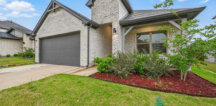 114 Huckleberry Rd, Forney
