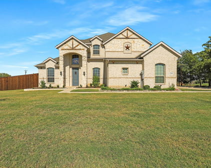 1140 Barrix Dr, Forney