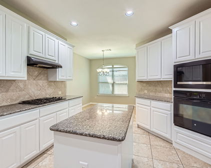 1119 Leafy Glade Rd, Forney