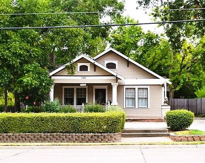 708 N Rockwall Ave, Terrell