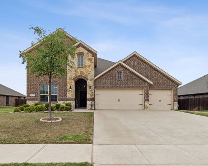 1118 Ranger Rd, Forney