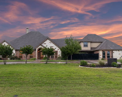 2412 W Alamosa Dr, Terrell