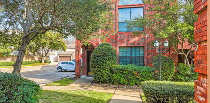 17055 Vinland Dr, Addison