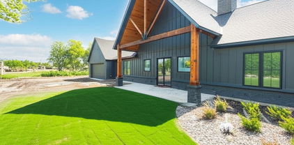 4863 County Road 1098, Celeste