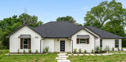 208 Splitrail Dr, Mabank