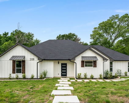 208 Splitrail Dr, Mabank