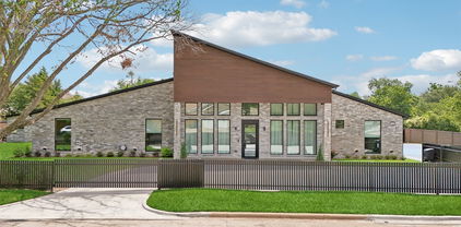 11110 Saint Michaels Dr, Dallas
