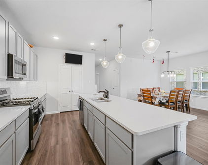 2052 Placerville St, Forney