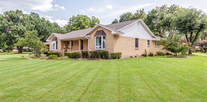 2209 Michael St, Garland