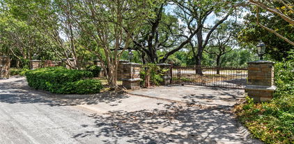 5444 Northbrook Dr, Dallas