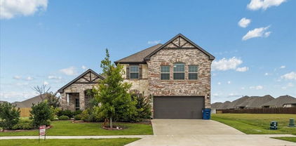421 Trailhouse Ln, Forney