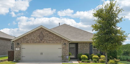 2205 Bellewood Ct, Crandall