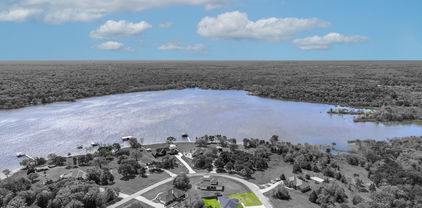 2895 Waters Edge, Quinlan