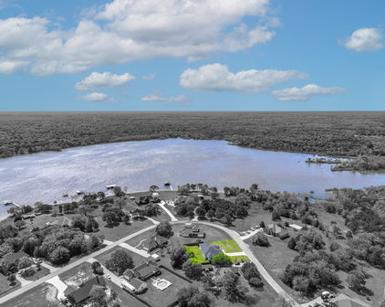 2895 Waters Edge, Quinlan