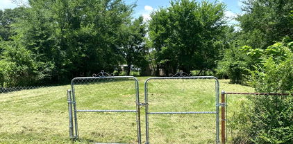 909 Redoak Dr, West Tawakoni
