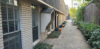 3811 Holland Ave, Dallas