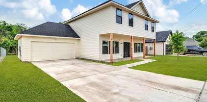 428 N Mcgraw St, Forney