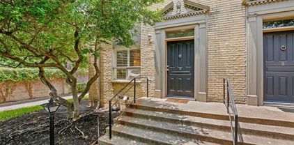 7506 W Northwest Hwy Unit 9, Dallas