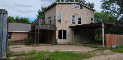 9611 Private Rd, Quinlan