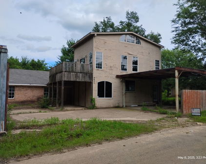 9611 Private Rd, Quinlan