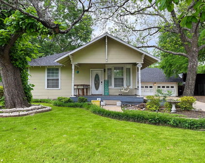 107 N Main St, Crandall