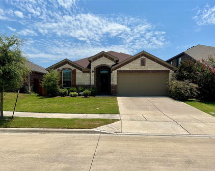 2022 Windsong Dr, Heartland