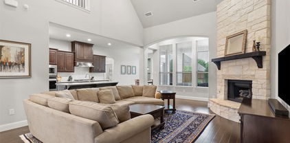 1003 Fenwick Ln, Forney