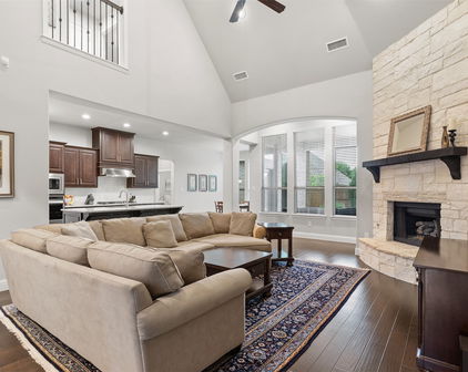 1003 Fenwick Ln, Forney