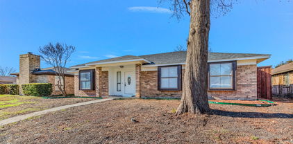 206 E Schreiber St, Garland