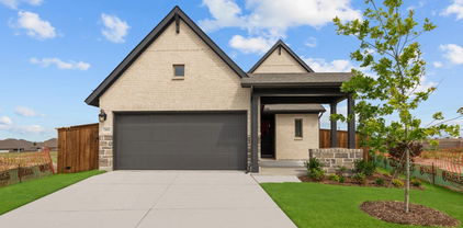2402 Jackson Burn Dr, Royse City